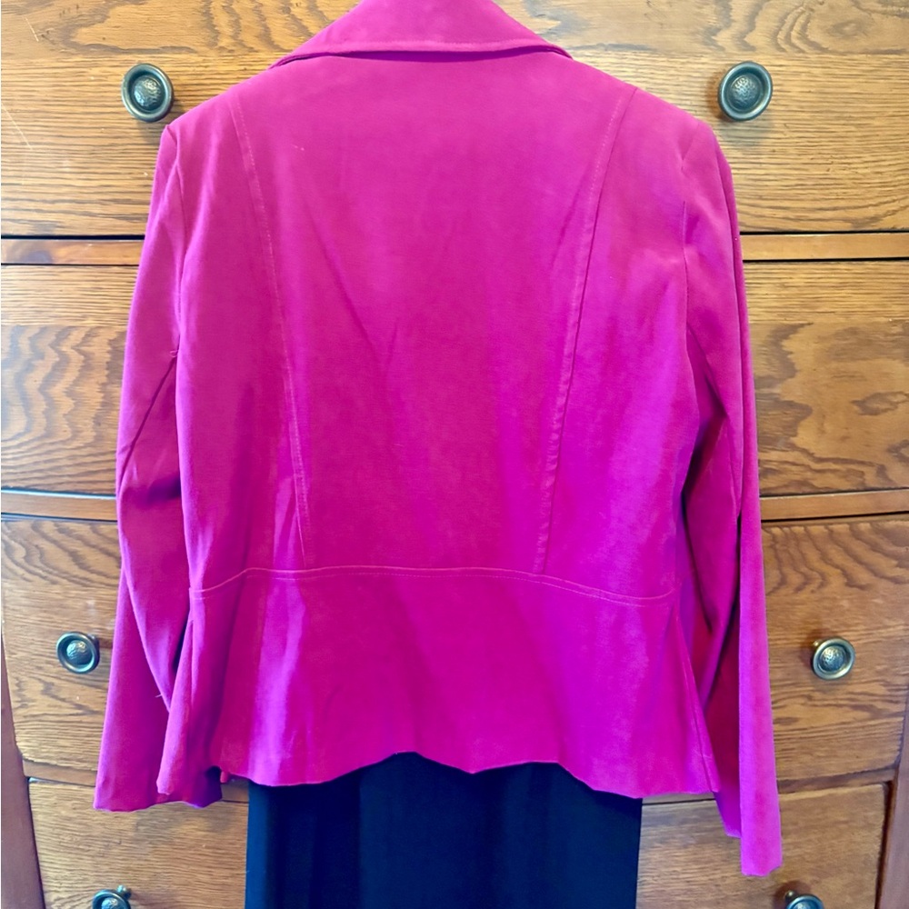 Women's Petite Jacket/top in pink.